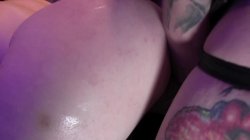 Captura de 'Frisky Lesbian Lickers' nº 35