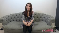 Captura de 'Beautiful Japanese Cougar Has A Hairy Hole For Creampie' nº 2