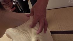 Captura de 'Wife who was fucked by thick prick after sent to a masseuse' nº 29