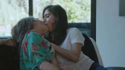 Captura de 'Girls Kissing Girls Vol. 22' nº 12