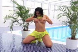 Captura de 'Poolside Girlfriends 2' nº 136