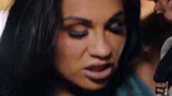 Captura de 'Just A Phone Call Away' nº 76