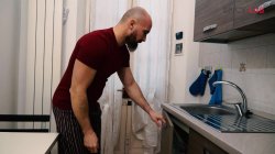 'Sex Hostel 1 - Fucking venezuelan in the kitchen' screenshot nº 42