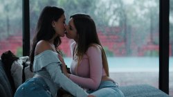 Captura de 'Girls Kissing Girls Vol. 21' nº 132