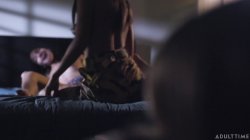 Captura de 'Unveilled Teen Lesbians' nº 50