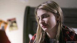 Captura de 'Unveilled Teen Lesbians' nº 60