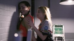 Captura de 'Unveilled Teen Lesbians' nº 72