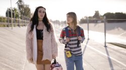 Captura de 'Unveilled Teen Lesbians' nº 109