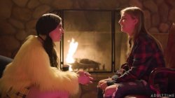 Captura de 'Unveilled Teen Lesbians' nº 113