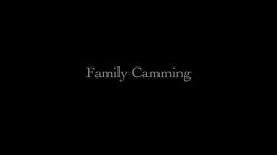 Captura de 'Family Camming' nº 1