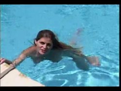 Captura de 'Topless Room Service' nº 8