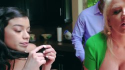 'Free Use Family Secrets' screenshot nº 50