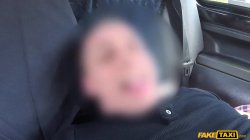Captura de 'Fake Taxi Presents - Izzy Delphine' nº 111