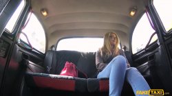 Captura de 'Fake Taxi Presents - Izzy Delphine' nº 8