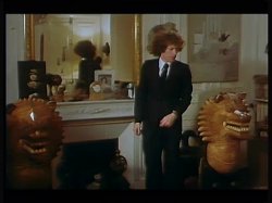 'Hot Young Widows (French Language)' screenshot nº 5