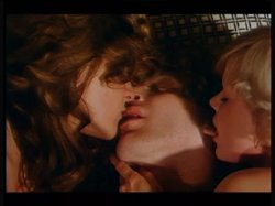 'Hot Young Widows (French Language)' screenshot nº 107