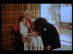 'Hot Young Widows (French Language)' screenshot nº 135