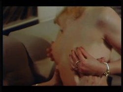 'Hot Young Widows (French Language)' screenshot nº 26
