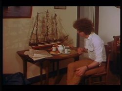 'Hot Young Widows (French Language)' screenshot nº 31