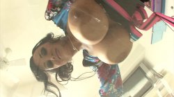 'Lisa Ann vs Julia Ann' screenshot nº 63
