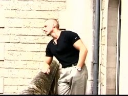 'Les Jambes en L'Air (Legs In The Air)' screenshot nº 2