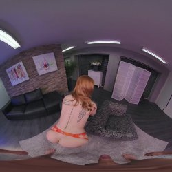'Curvy, Busty, Naughty' screenshot nº 124