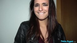'Public Agent Presents - Spanish Hotty Creampied By A Stranger' screenshot nº 122