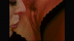 Captura de 'Nina Hartley's Guide to Sensual Domination 2: How to Dominate a Woman' nº 61