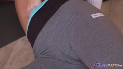 'Girly Buddies Seduce Gym Instructor' screenshot nº 105