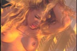 Captura de 'Superstars Of Lesbianism: Super Blondes' nº 93