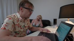 Captura de 'Cuck Hunter - Big Tits Wife Kay Carter Teaches Husband A Cuckold Lesson' nº 4