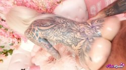 'Pink Room Ep. 23 Submissive Kasara Wood Rims, Sucks & Fucks' screenshot nº 105