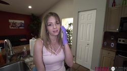 Captura de 'My Horny Stepsister Is Addicted To Masturbating' nº 39