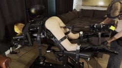 'Fuck Machine and Spanking for Rubber on the Bench' screenshot nº 15