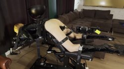 'Fuck Machine and Spanking for Rubber on the Bench' screenshot nº 28