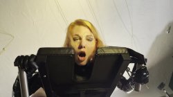 'Fuck Machine and Spanking for Rubber on the Bench' screenshot nº 63