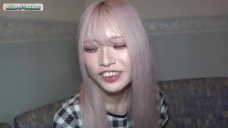 Captura de 'Vivid-haired charm pressing close, soft desire pulling us deeper' nº 1