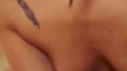 Captura de 'Slutty Lesbian Tongues | Saliva, Pussy & Real Orgasms' nº 66