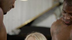'Interracial Threesomes Vol. 2' screenshot nº 125