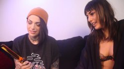 Captura de 'Lesbian Anal Virgins' nº 7