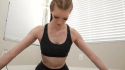 Captura de 'Flexible Tight Blonde Nym Fleurette Nude Yoga And Masturbation' nº 10