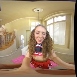 'Elena Works Hard to Become the Head Cheerleader' screenshot nº 30