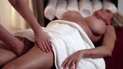 Captura de 'Lesbian Massage' nº 49