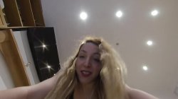 'Liz Rainbow - Facesitting' screenshot nº 32