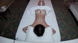 Captura de 'Massage Service for a Frustrated Pregnant Wife' nº 1