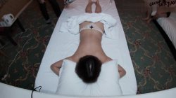 Captura de 'Massage Service for a Frustrated Pregnant Wife' nº 2