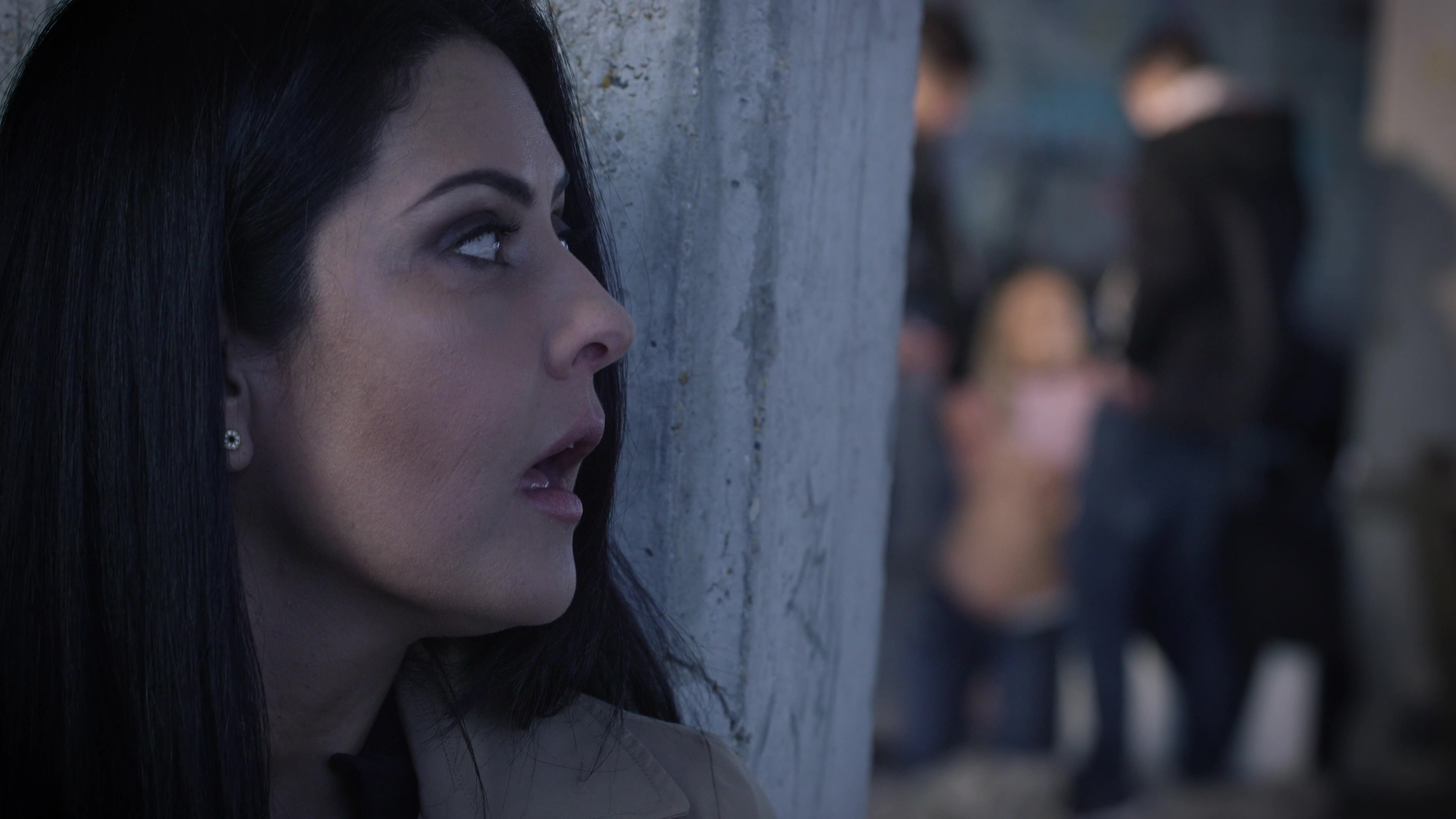 amber deen, mariska x and adrian dimas in answer #2532032