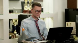 Captura de 'Russian Institute - the Hussy' nº 70