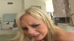 'Big Boob Teens' screenshot nº 30