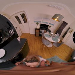 Captura de 'Morning Coffee with Busty Blonde' nº 25